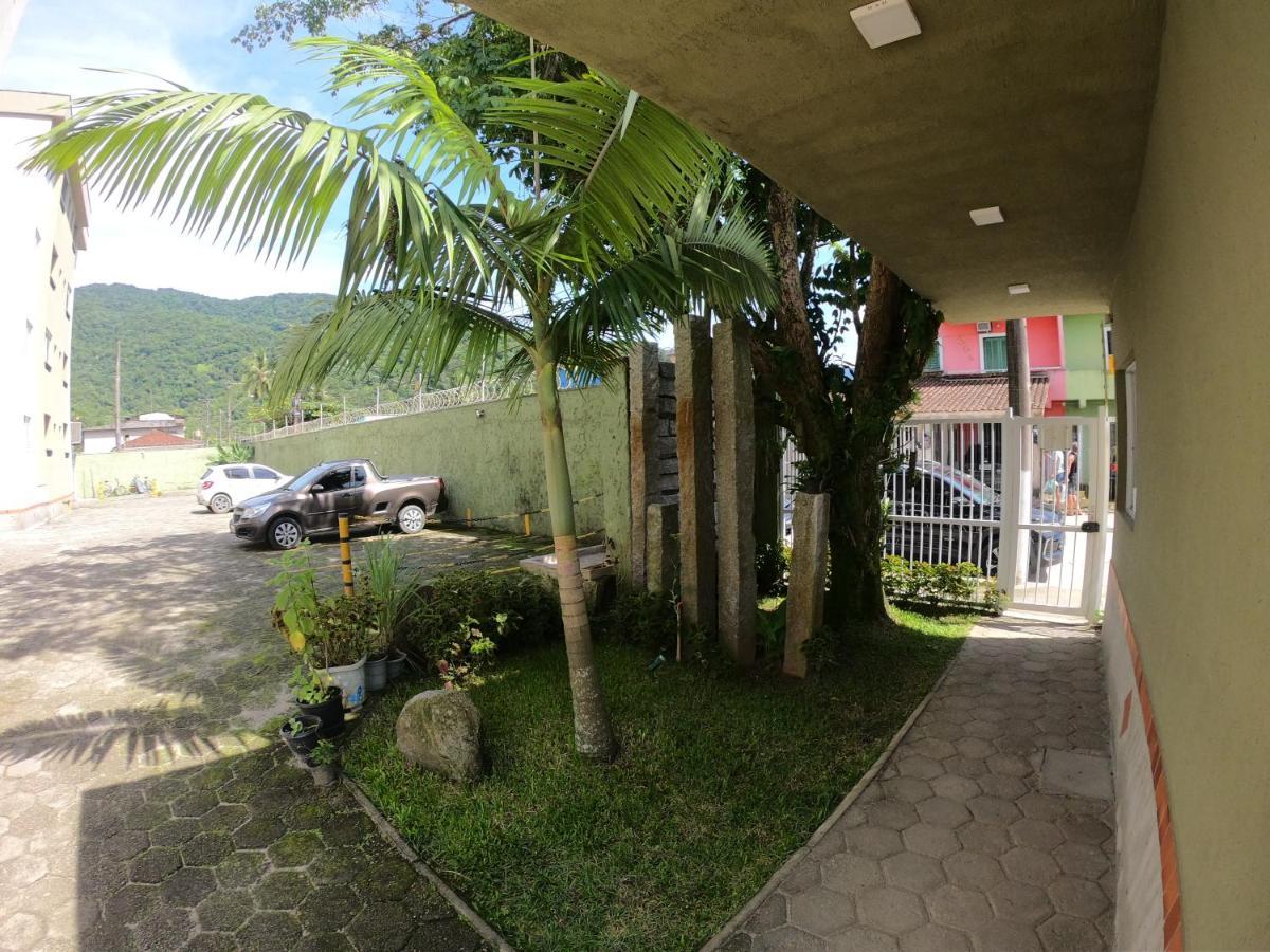 Apto Pertinho Da - Lindo E Equipado! Internet 400mb E 3 Tvs - Completo! Tv A Cabo * Ubatuba